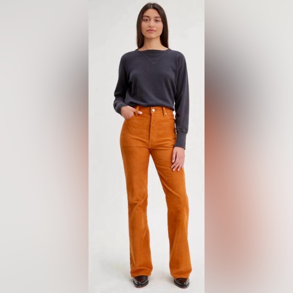 Levi's Ribcage Full Length Flare Corduroy Pants  Women’s Size 25